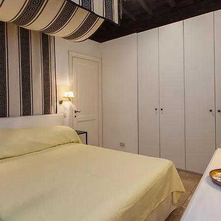 Teatro Pace Apartmán *